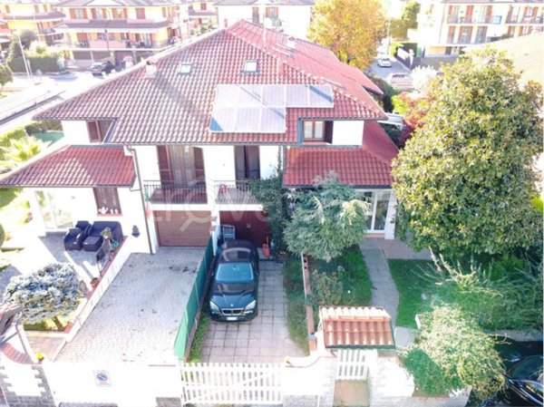 casa indipendente in vendita a Gudo Visconti