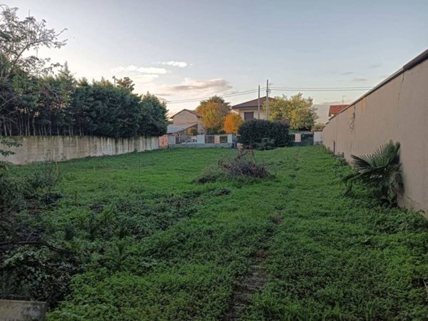 terreno edificabile in vendita ad Inveruno
