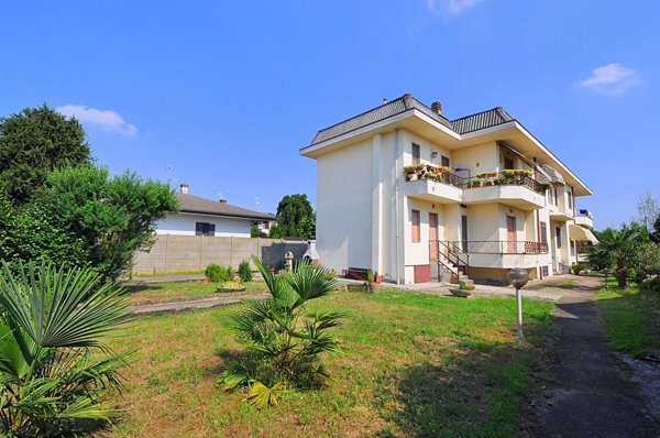 appartamento in vendita ad Inveruno