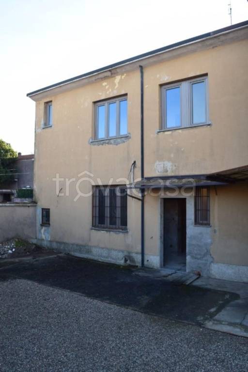 casa indipendente in vendita ad Inveruno