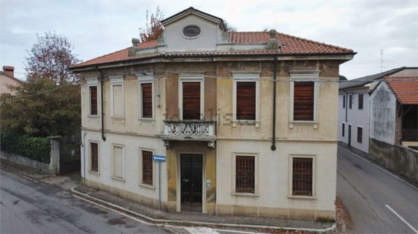 casa indipendente in vendita ad Inveruno