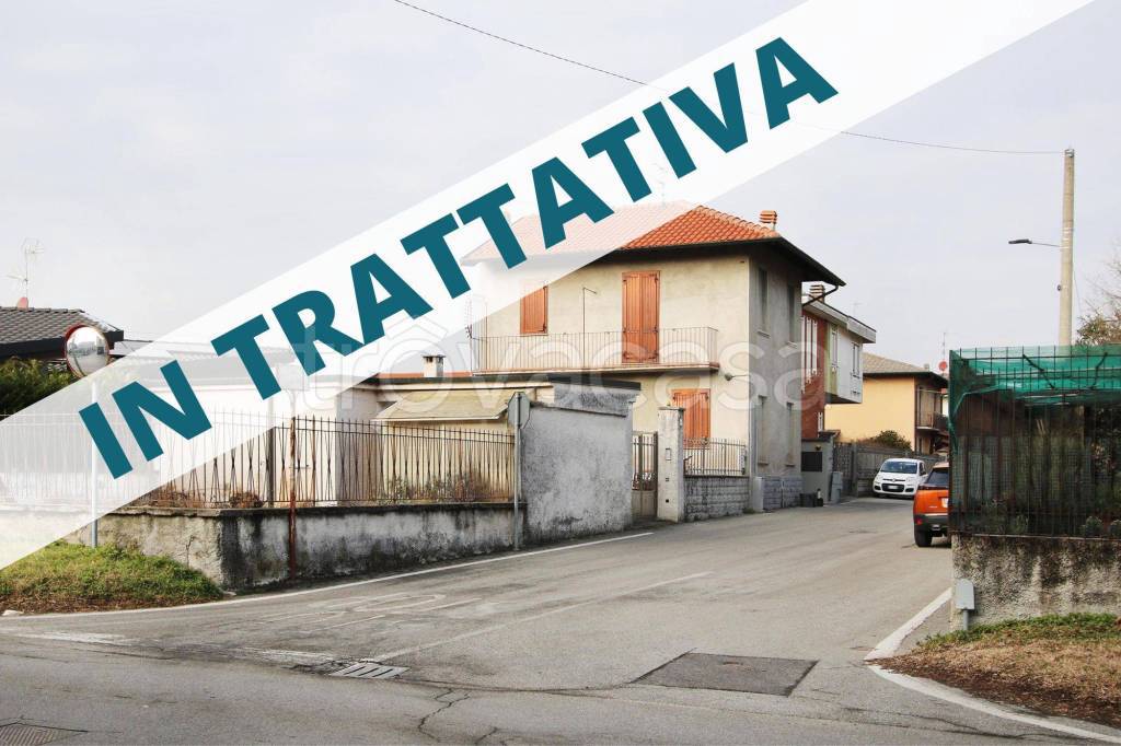 casa indipendente in vendita ad Inveruno
