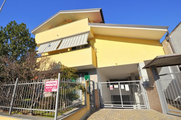 appartamento in vendita ad Inveruno