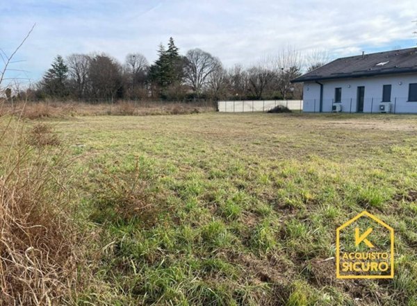 casa indipendente in vendita ad Inveruno