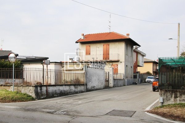 appartamento in vendita ad Inveruno
