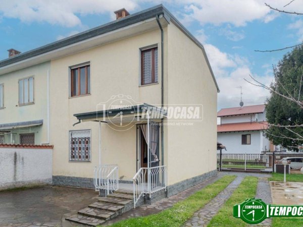 casa indipendente in vendita ad Inveruno