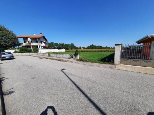 casa indipendente in vendita ad Inveruno in zona Furato