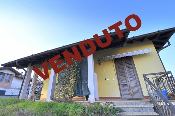 casa indipendente in vendita ad Inveruno
