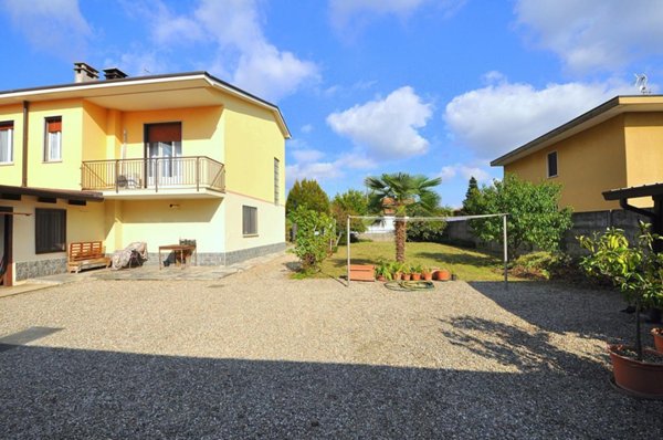 casa indipendente in vendita ad Inveruno