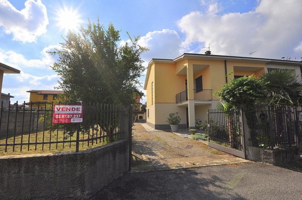 casa indipendente in vendita ad Inveruno