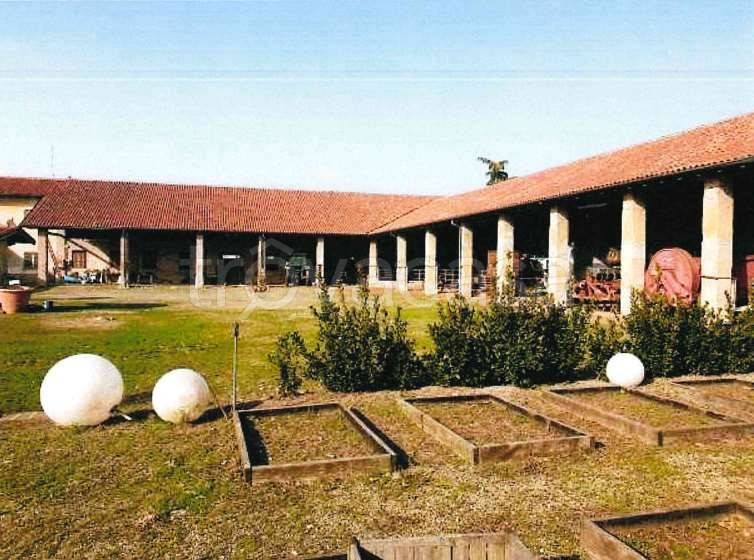 appartamento in vendita ad Inveruno