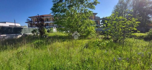 terreno agricolo in vendita ad Inveruno