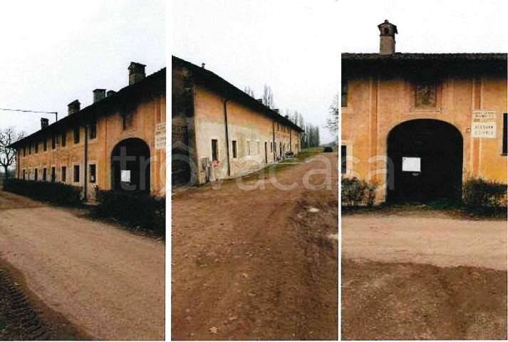 negozio in vendita ad Inveruno