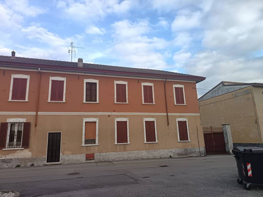 casa indipendente in vendita ad Inveruno