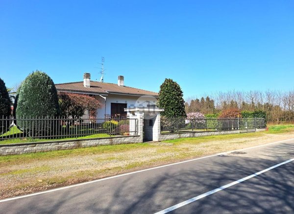 casa indipendente in vendita ad Inveruno