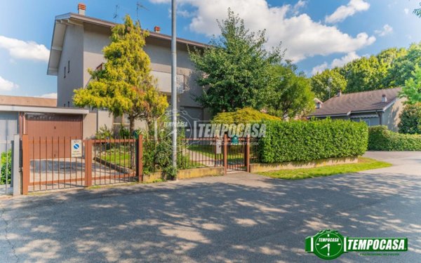 casa indipendente in vendita ad Inveruno