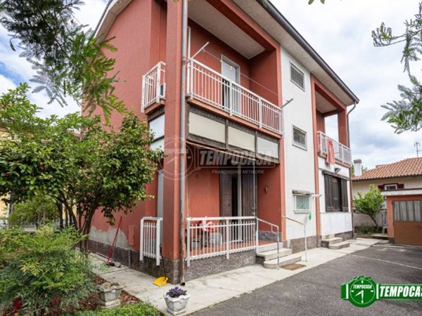 casa indipendente in vendita ad Inveruno