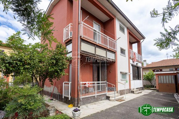 casa indipendente in vendita ad Inveruno