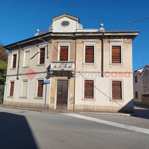 casa indipendente in vendita ad Inveruno