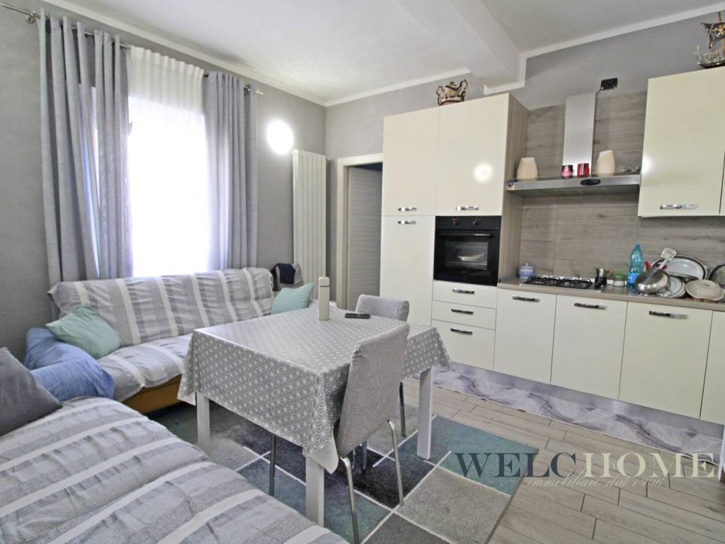 appartamento in vendita ad Inveruno in zona Furato