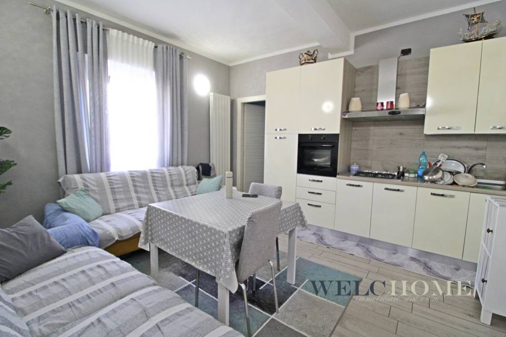 appartamento in vendita ad Inveruno in zona Furato