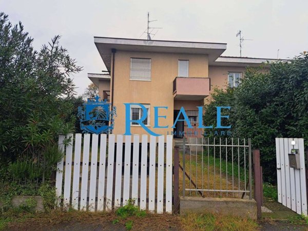 casa indipendente in vendita ad Inveruno