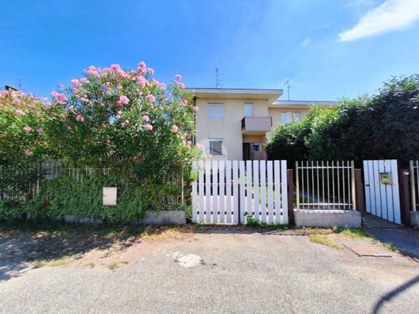 appartamento in vendita ad Inveruno