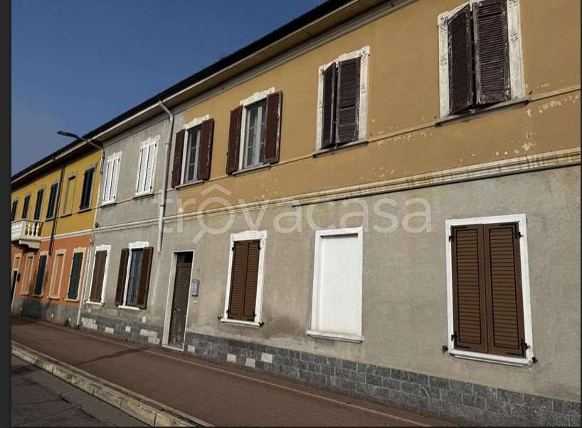 appartamento in vendita ad Inveruno in zona Furato
