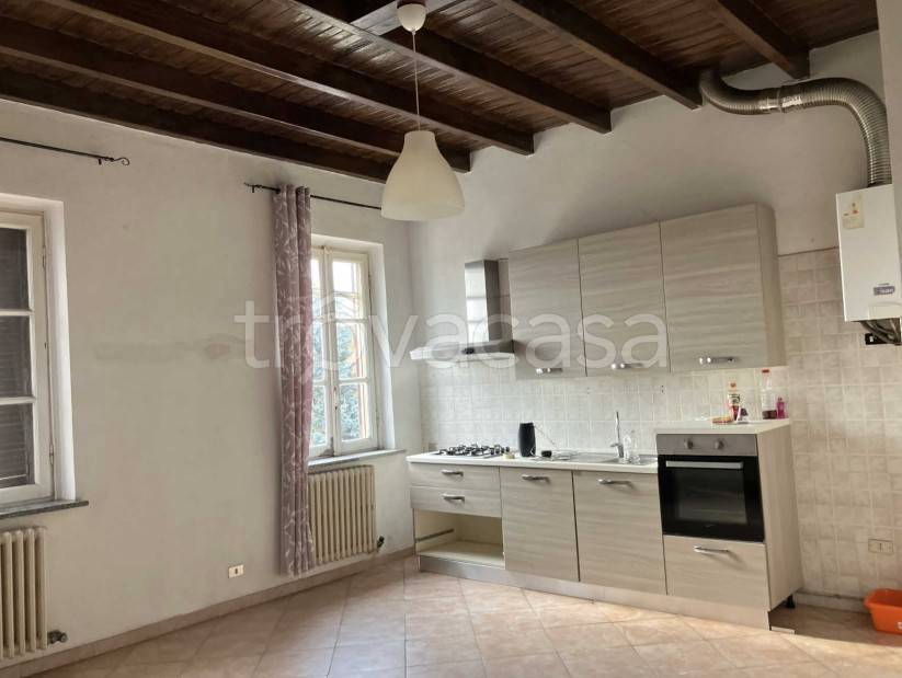 appartamento in vendita ad Inveruno in zona Furato