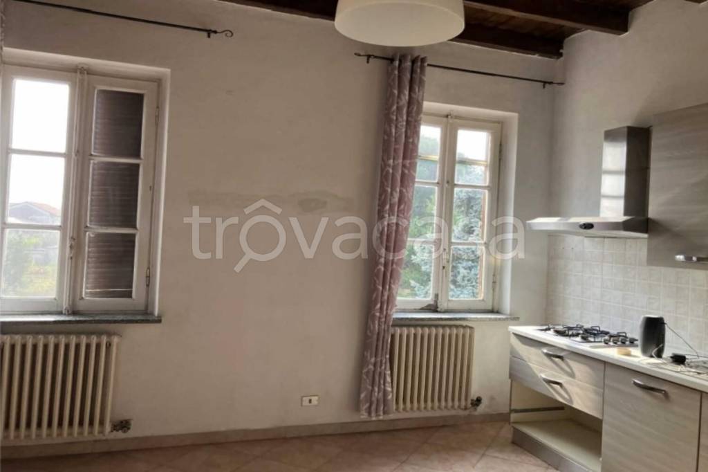 appartamento in vendita ad Inveruno in zona Furato