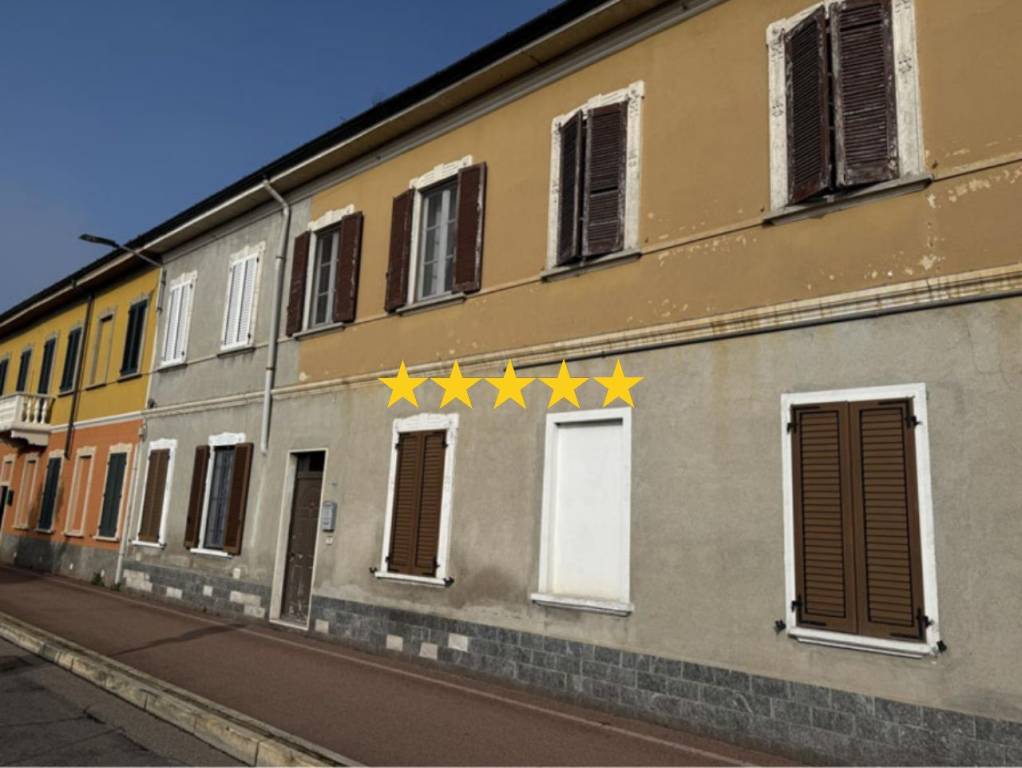 appartamento in vendita ad Inveruno in zona Furato