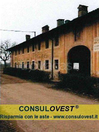 negozio in vendita ad Inveruno