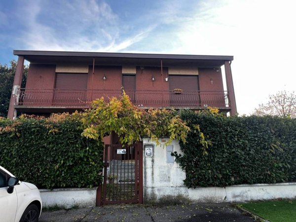 casa indipendente in vendita ad Inveruno