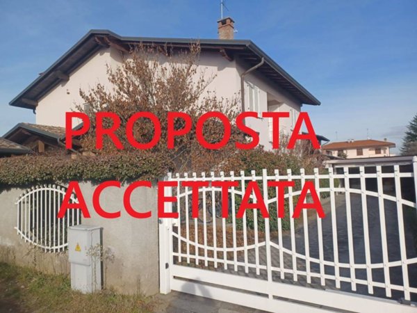 casa indipendente in vendita ad Inveruno