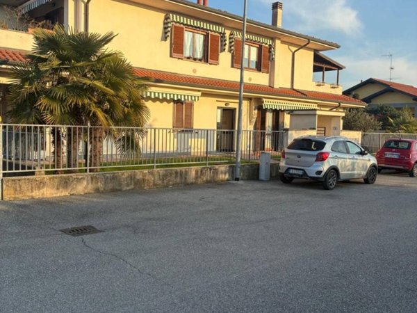 appartamento in vendita ad Inveruno