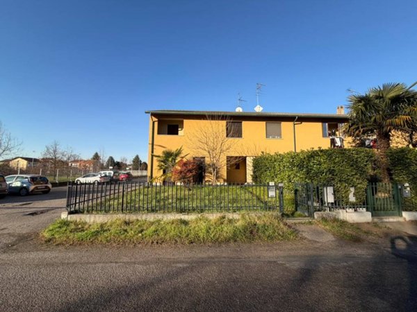 casa indipendente in vendita ad Inveruno