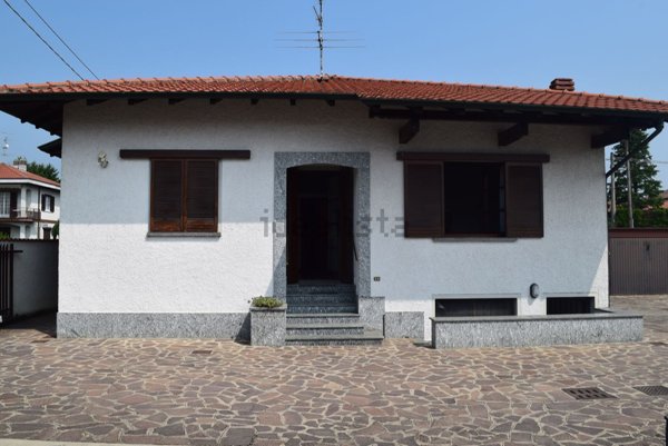 appartamento in vendita ad Inveruno