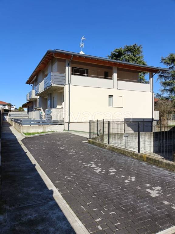 appartamento in vendita ad Inveruno