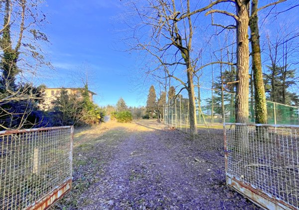 terreno edificabile in vendita ad Inveruno