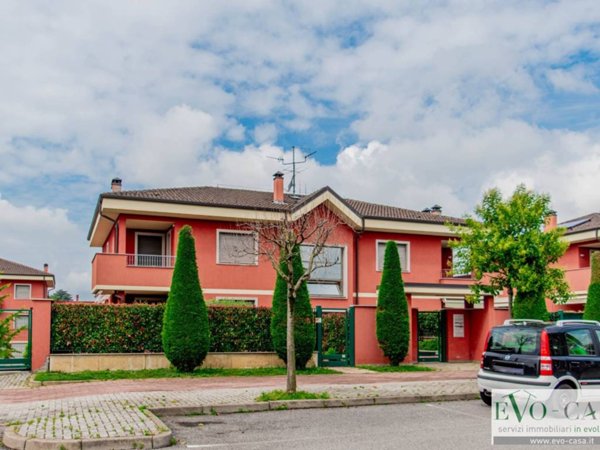 appartamento in vendita ad Inveruno