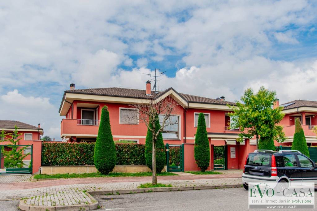 appartamento in vendita ad Inveruno