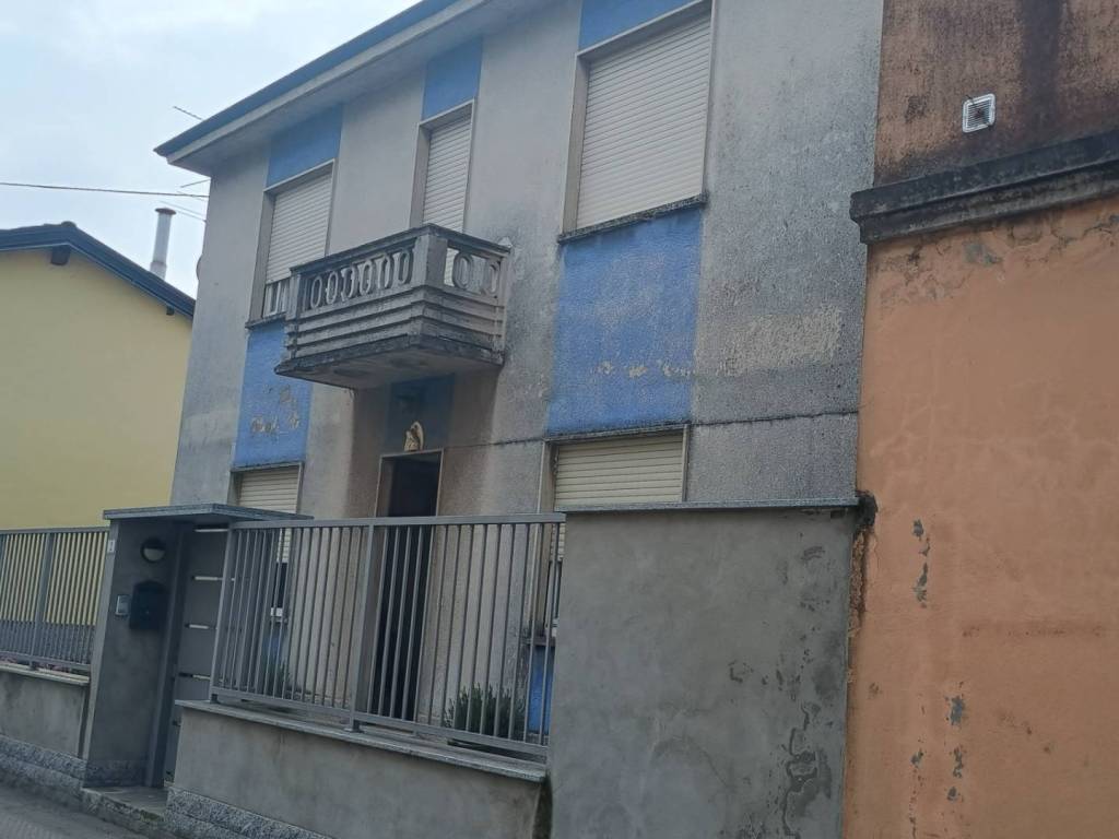 casa indipendente in vendita ad Inveruno