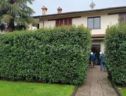 appartamento in vendita ad Inveruno in zona Furato