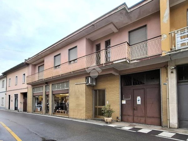 casa indipendente in vendita ad Inveruno