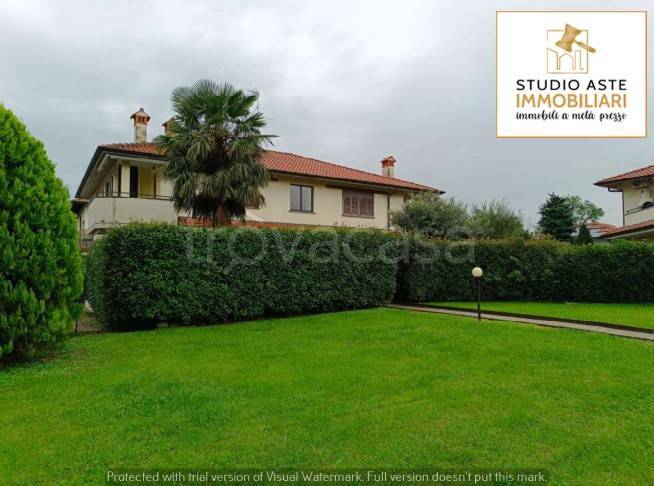 appartamento in vendita ad Inveruno in zona Furato