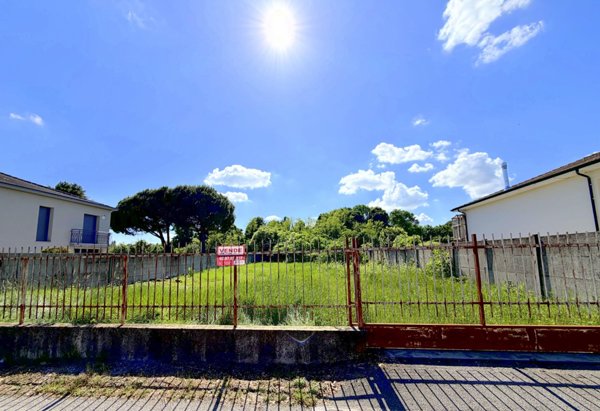 terreno edificabile in vendita ad Inveruno