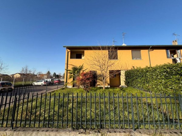 casa indipendente in vendita ad Inveruno