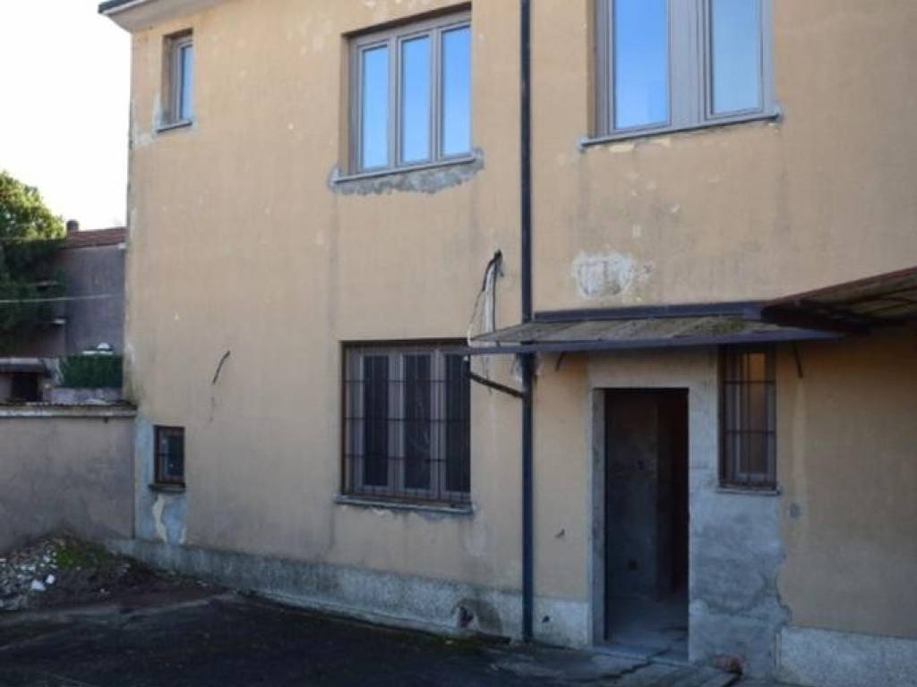 casa indipendente in vendita ad Inveruno