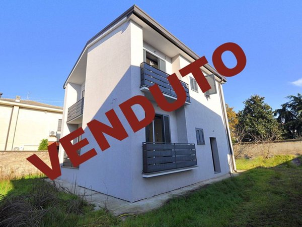 casa indipendente in vendita ad Inveruno