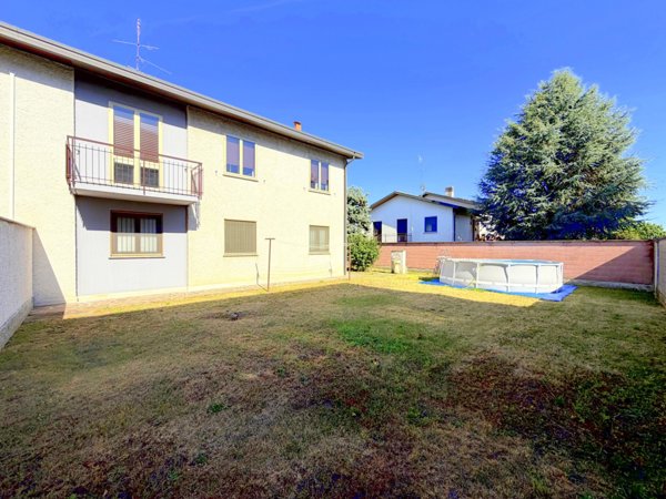 casa indipendente in vendita ad Inveruno